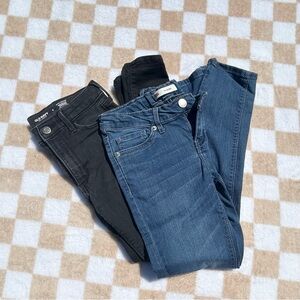 Levi's girls Jeans in Blue and Old Navy girls jeans in black, bundle